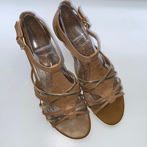 ARTURO CHIANG WEDGE NEUTRAL SANDAL - Picture 3 of 15